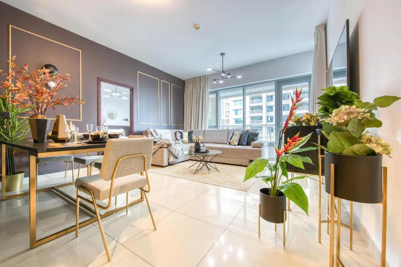 Maison Privee - Radiant Urban Retreat With Iconic Burj Khalifa Vws Dubai United Arab Emirates